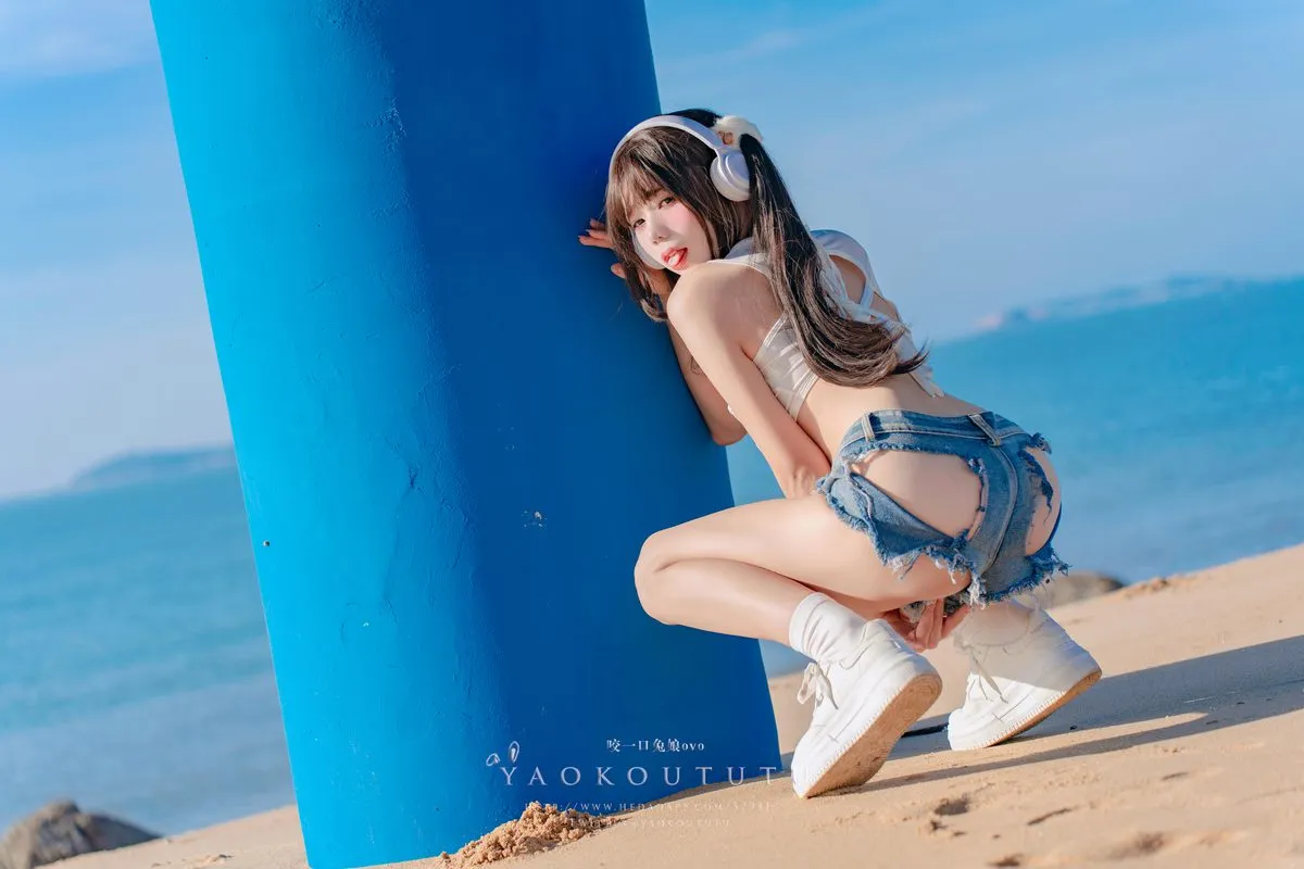 Coser@黏黏团子兔 – 八月订阅 海音旋律 Mr.Chu10