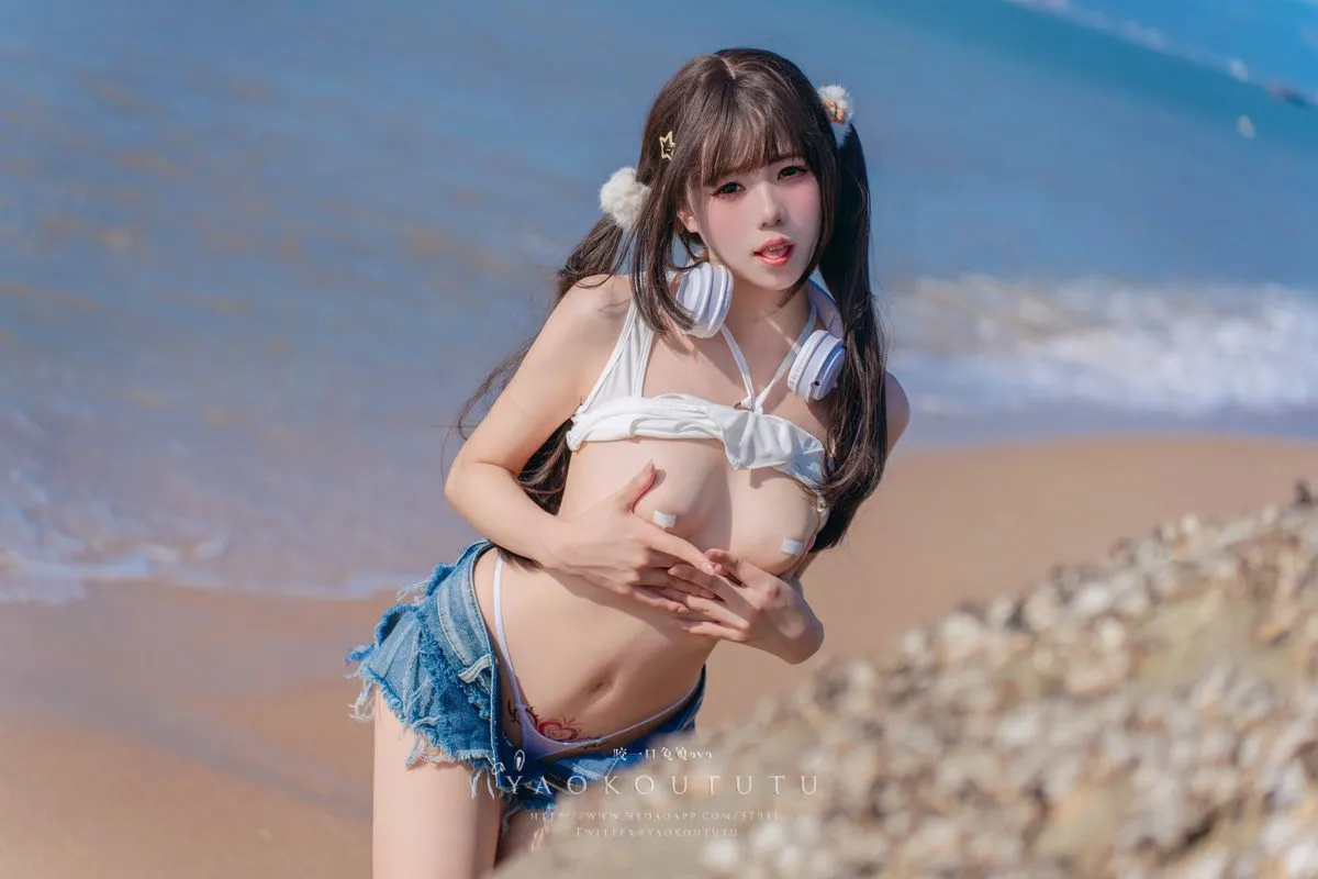 Coser@黏黏团子兔 – 八月订阅 海音旋律 Mr.Chu41