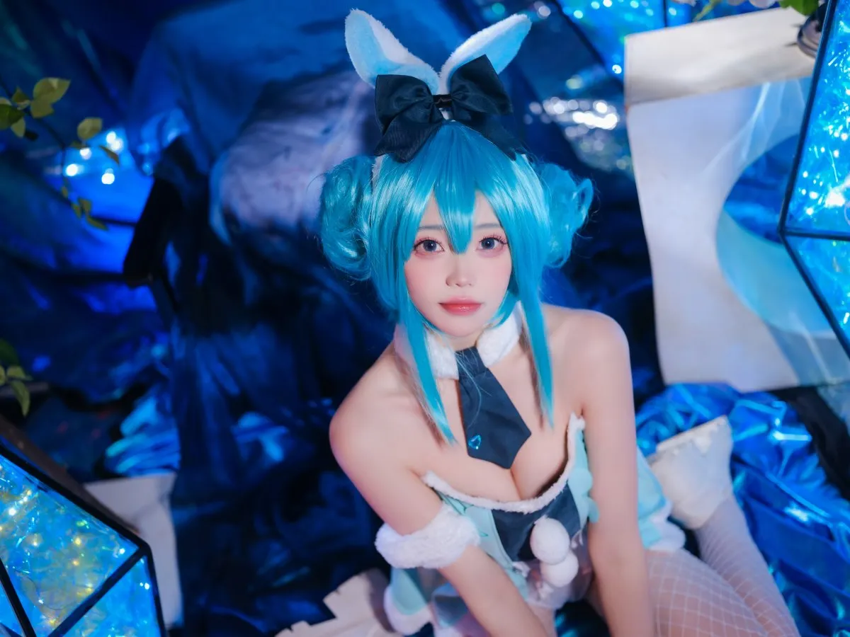 Coser@黏黏团子兔 – MIKU初音未来兔女郎10