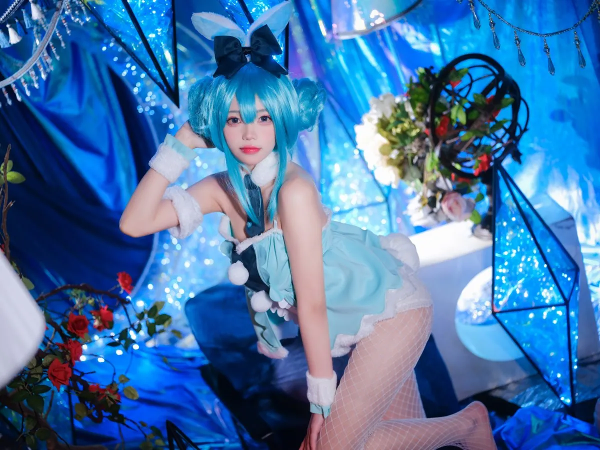 Coser@黏黏团子兔 – MIKU初音未来兔女郎8