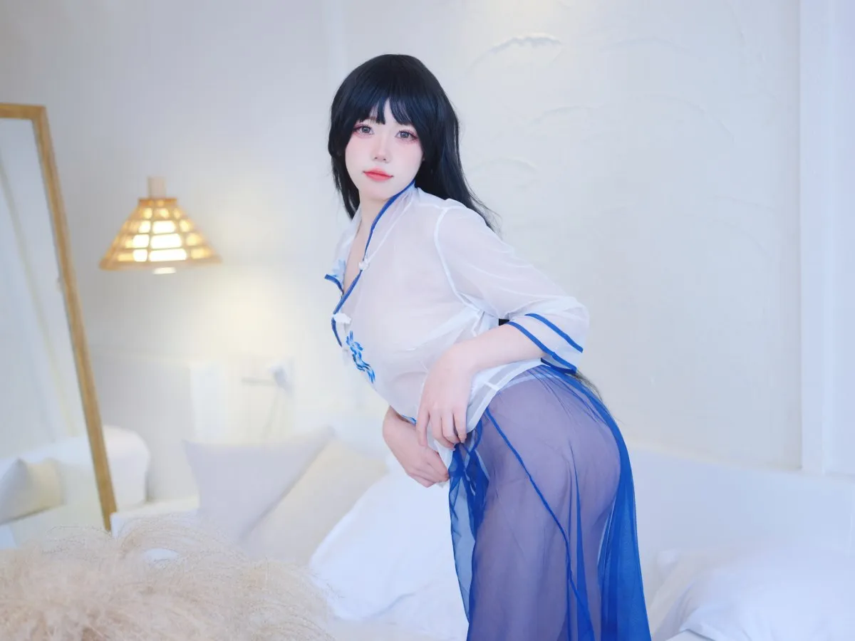 Coser@黏黏团子兔 – 古风情趣三套24