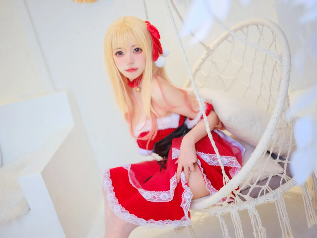 Coser@黏黏团子兔 – 喜多川海梦圣诞2