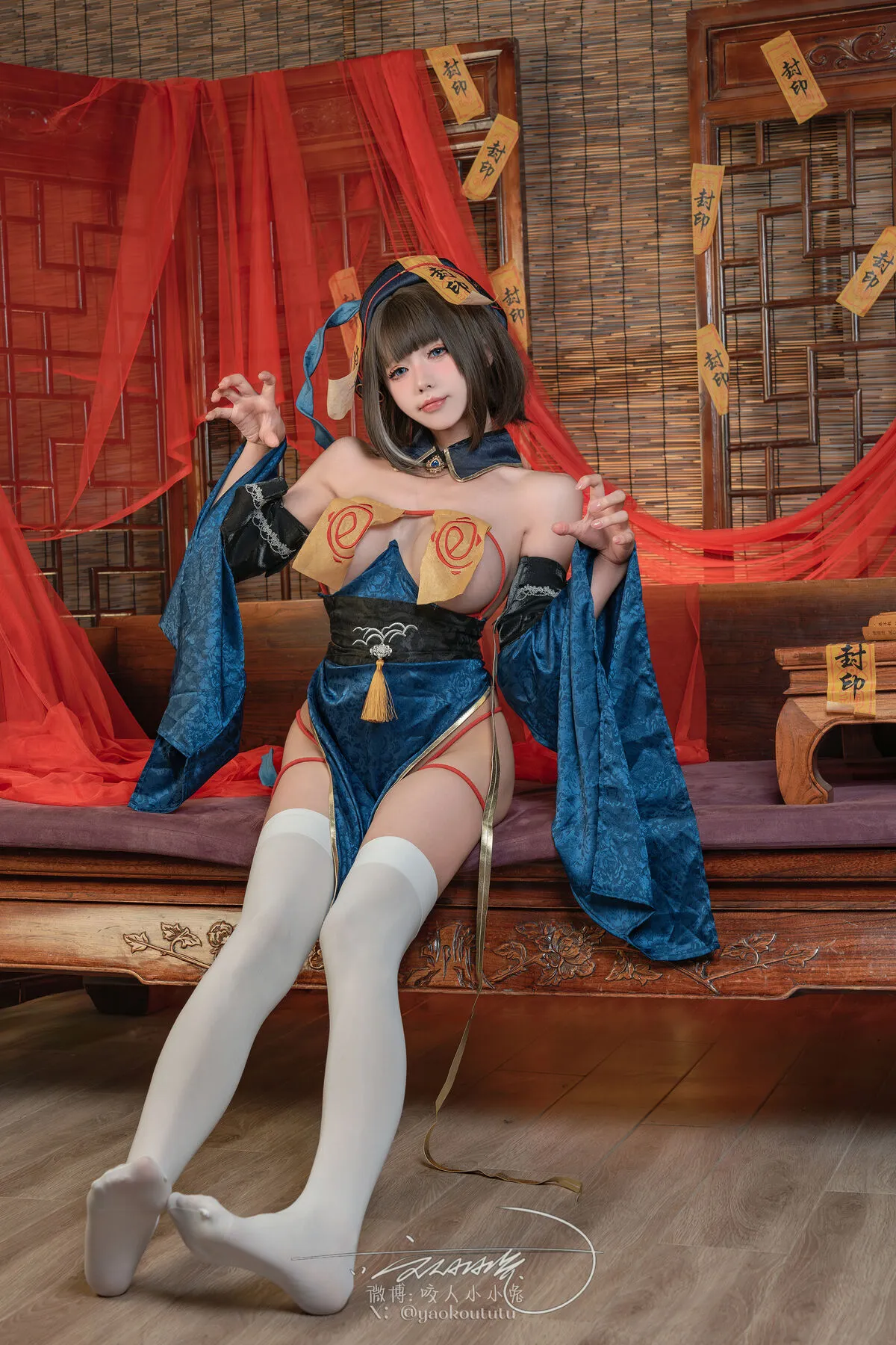 Coser@黏黏团子兔 – 华甲僵尸夜 And 只是长胖19